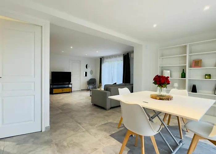 Casa Cucchi Holiday home *